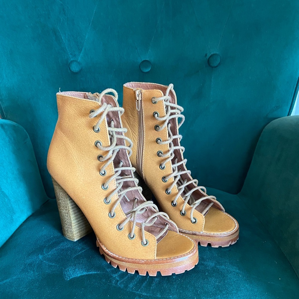 Jeffrey Campbell x Free People Palermo Lace Up Heel